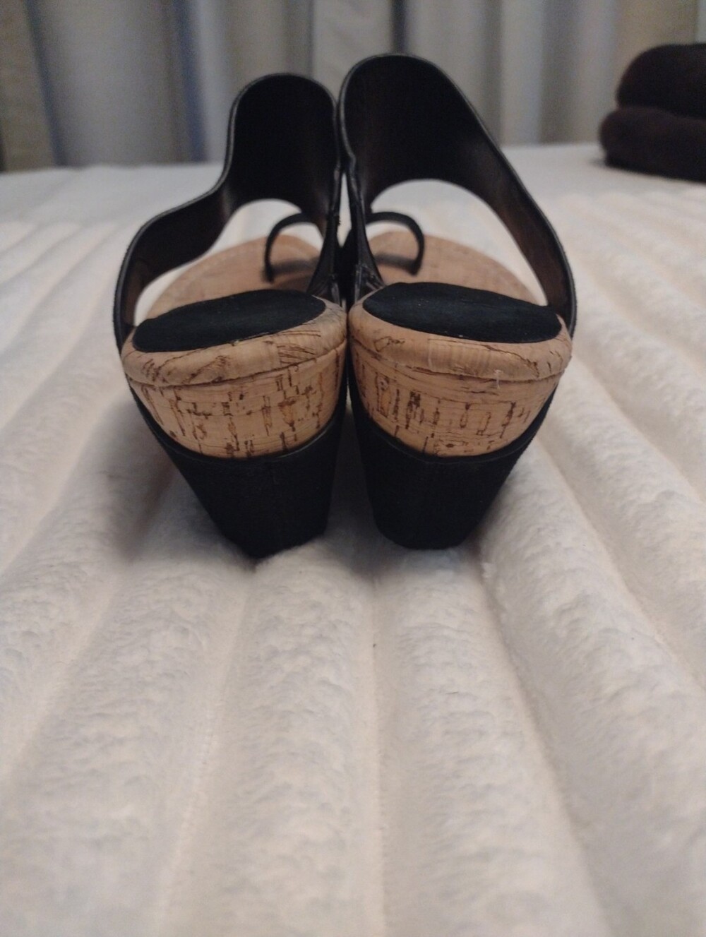 Donald Pliner Women 7 Gyer Cork Wedge Slip On Sandal Black Metallic One Toe Ring - Picture 8 of 13